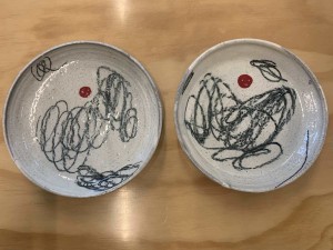 Red, black and white plates (Set of 2)