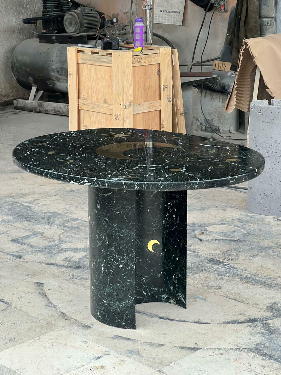 Constelaciones Table | Small Top
