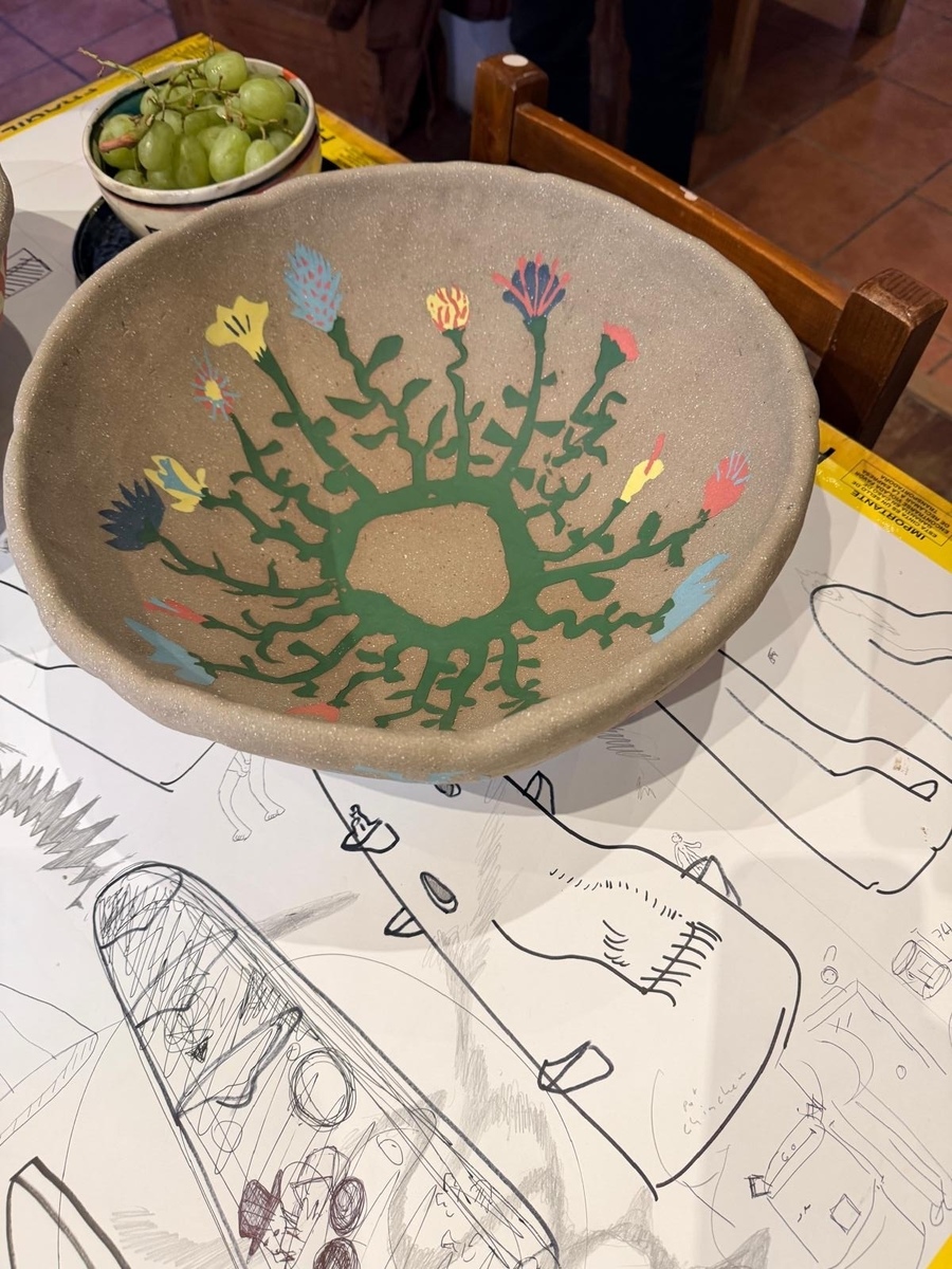 Plato flores pequeñas de colores